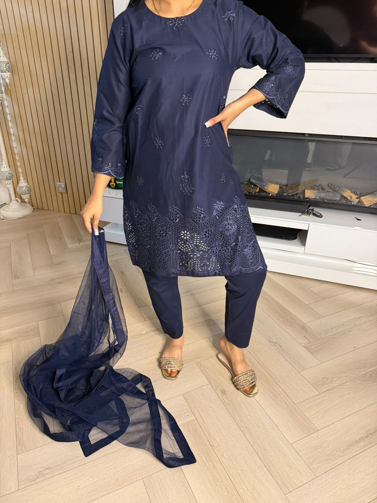 Cotton Chiknkari 3pc Suit With Net Dupata