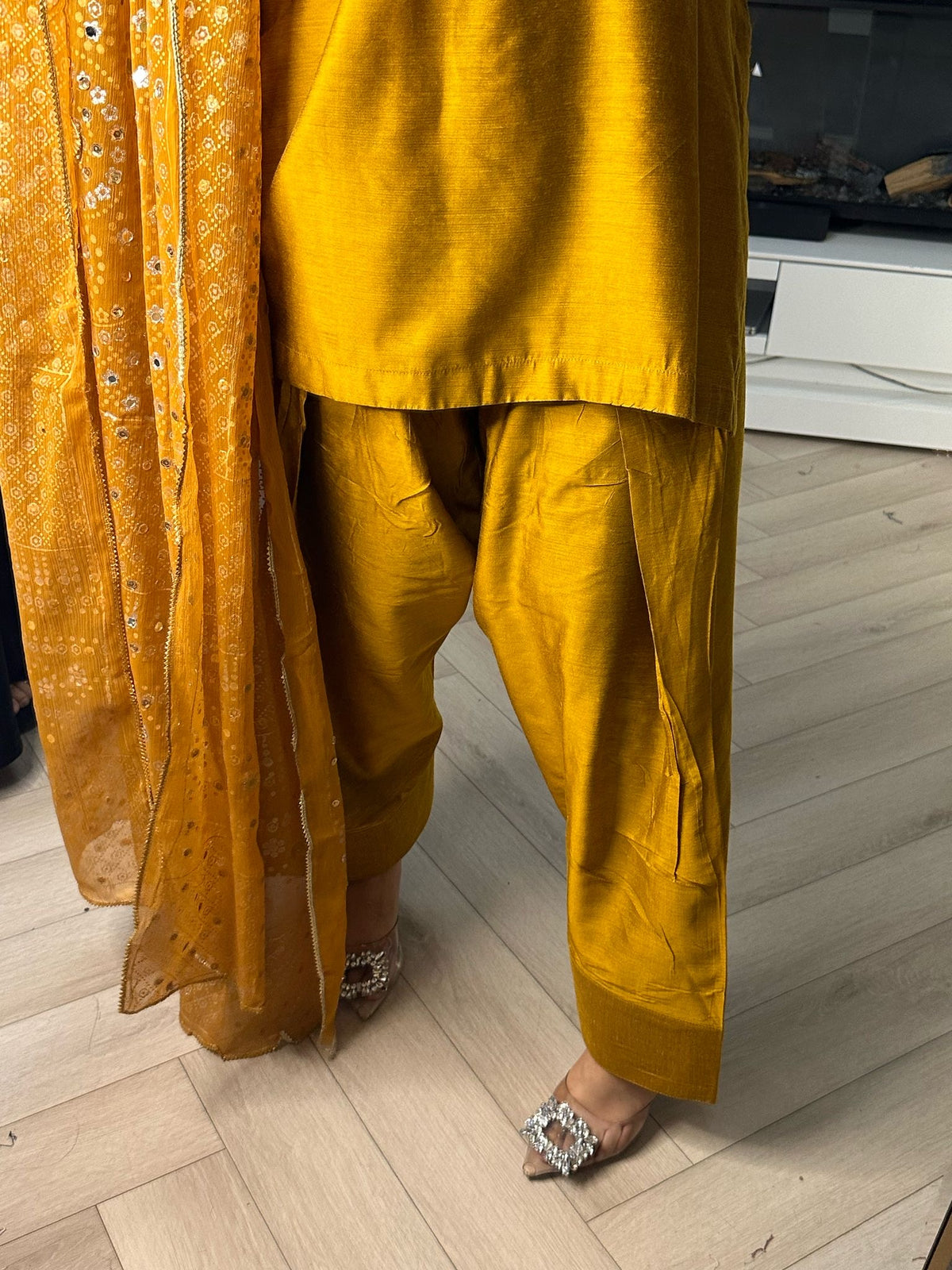 Bow 3pc Silk Farshi Shalwar Suit