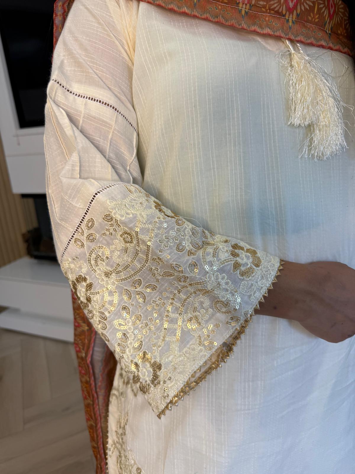 Arishma Doria Cotton 3pc Suit With Khadi Net dupatta U2-A2