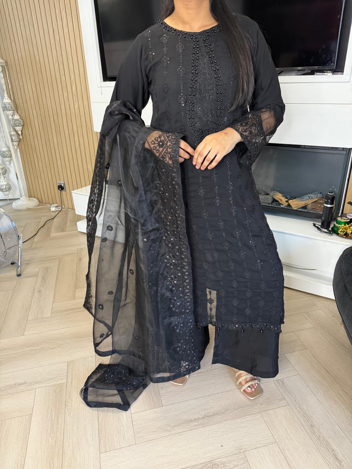 Nobia Chiffon 3PC Suit With Organza Duppata u2-A2