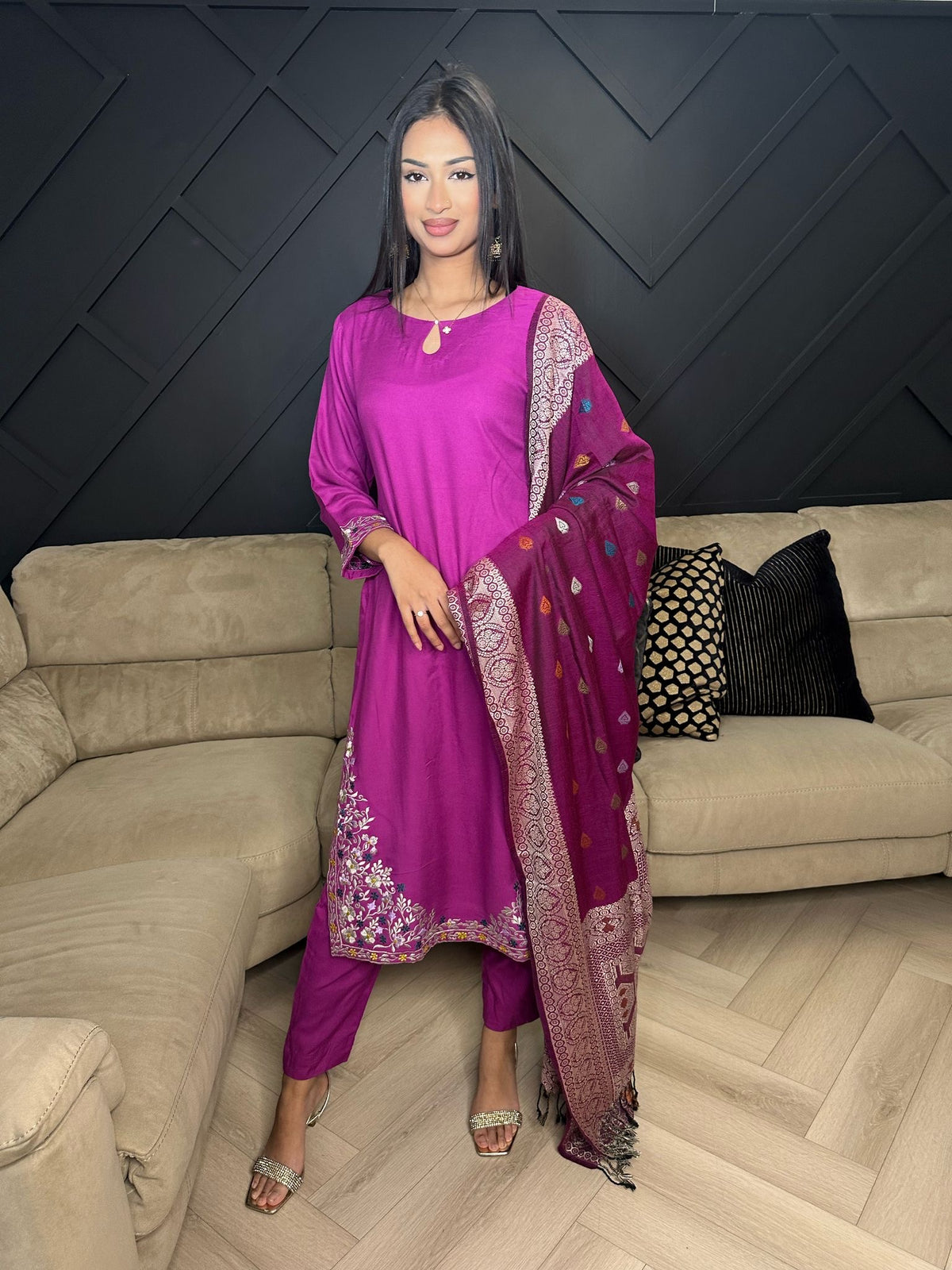 Rumaiza 3pc With Kashmiri Shawl