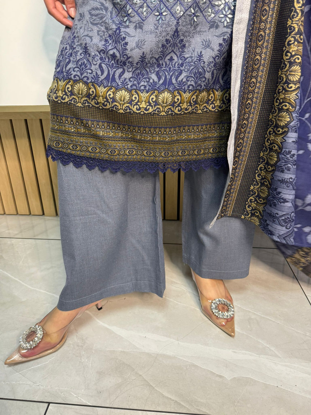 Arfa 3pc Dhannak suit with Shawl