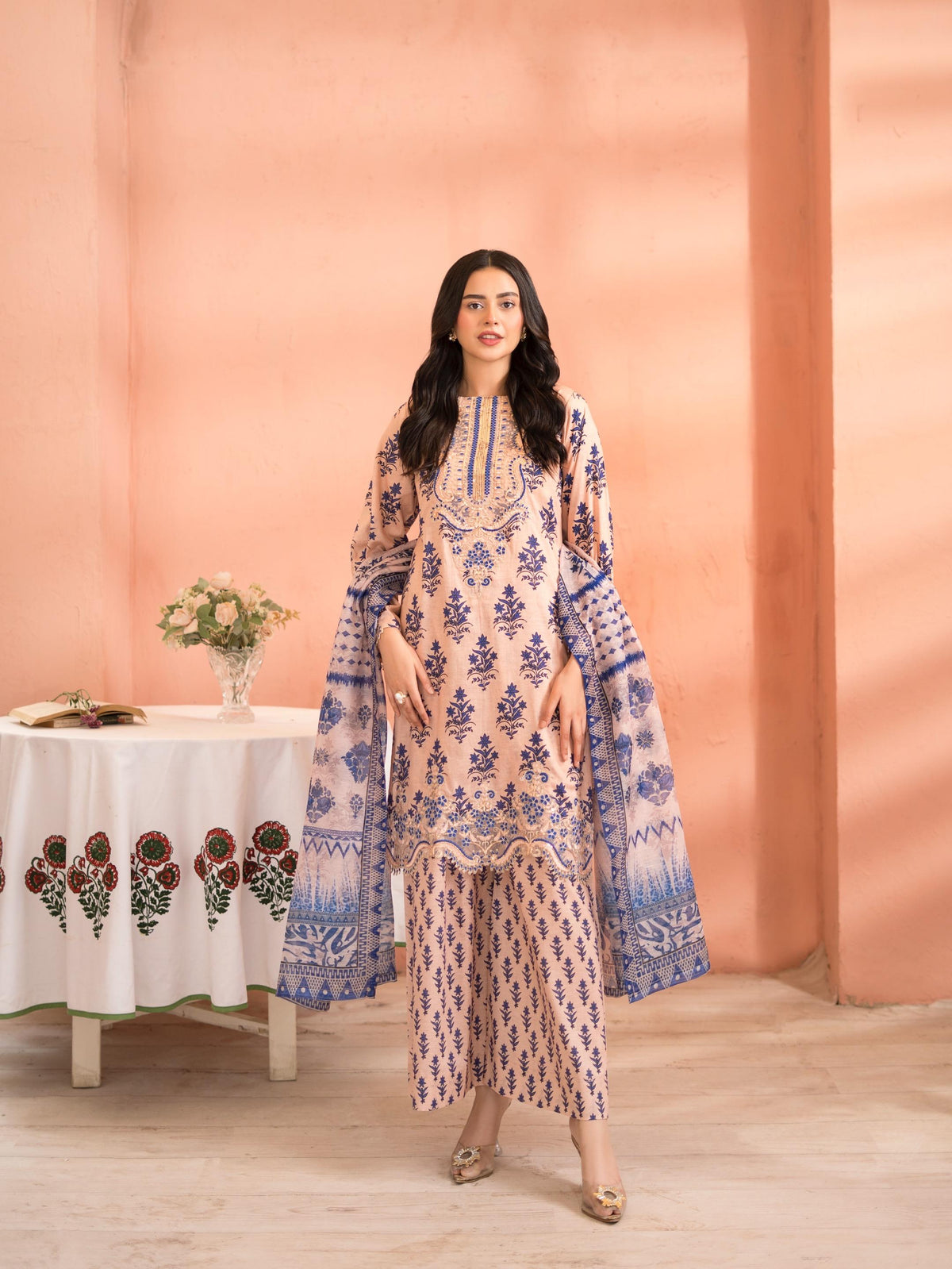 Siyaara By Raniya 3pc Lawn Suit