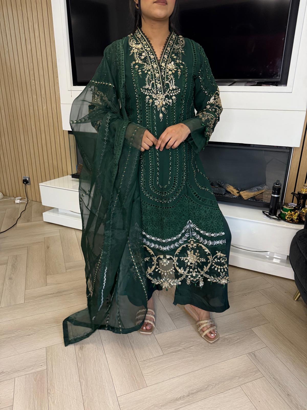Salwa Chiffon 3PC Suit With Organza Duppata