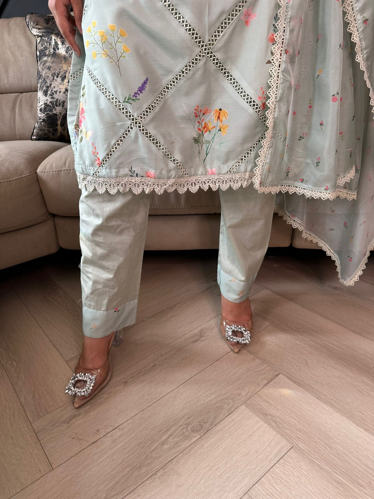 Aaeedah 3pc Cotton Suit with Floral Printed Kameez U3-E3