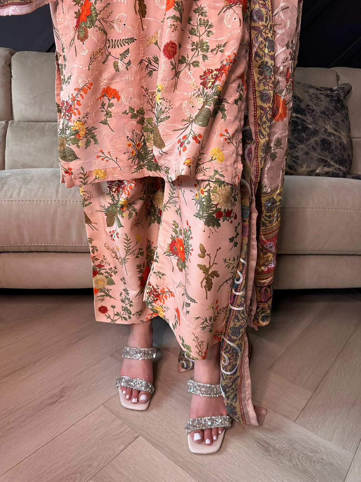 Reema M&D - Peach Floral