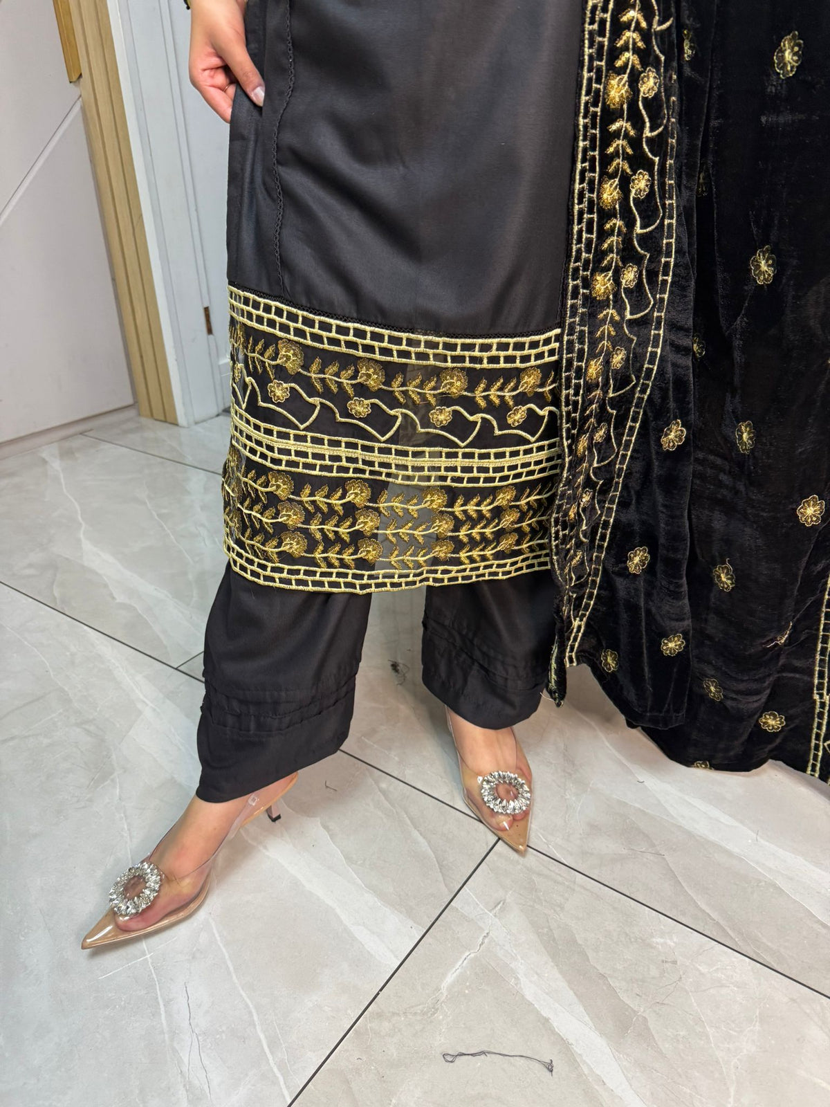 Habiba 3pc Embroidered Dhanak Suit With Velvet Shawl