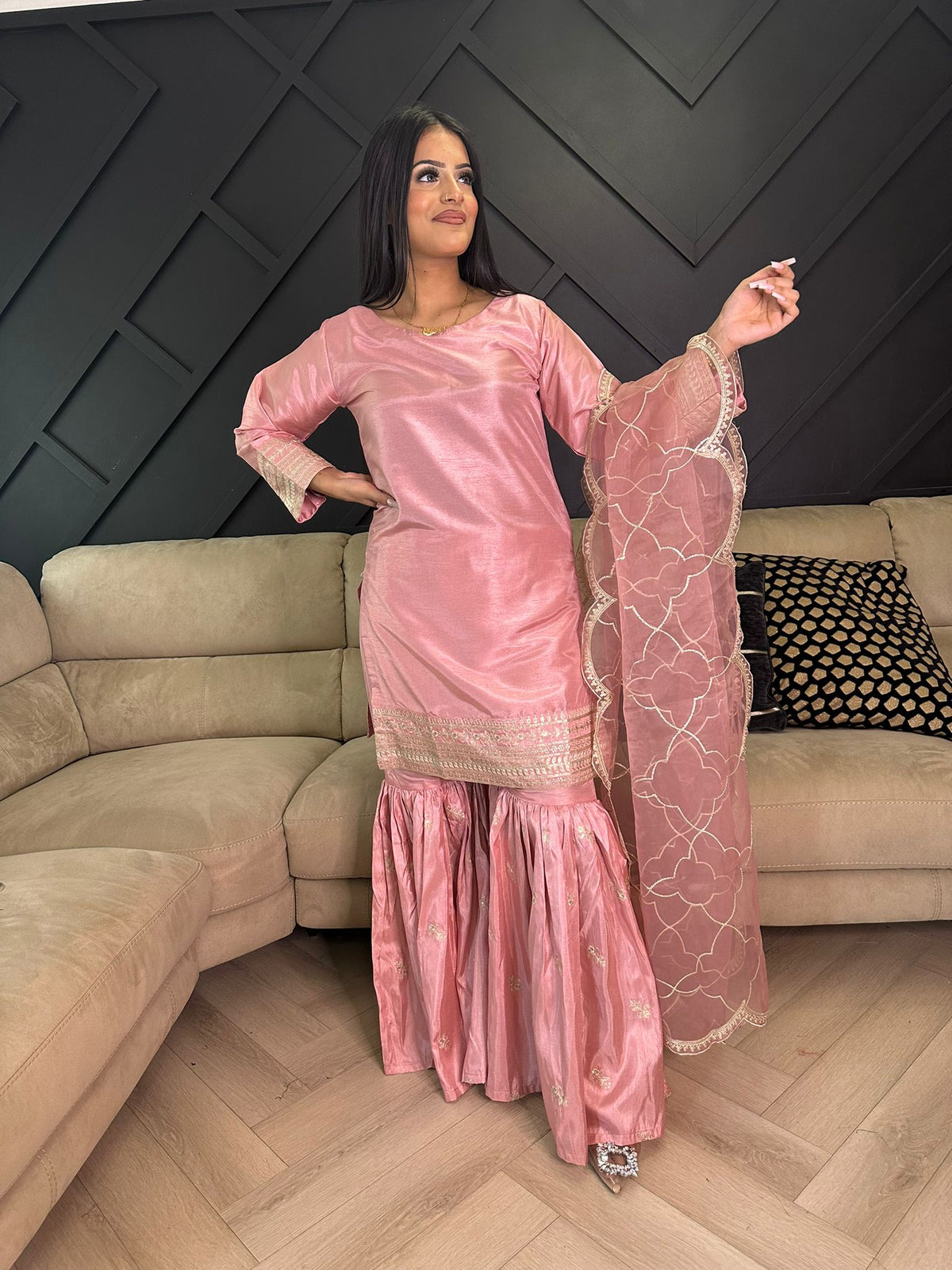 Shareen Gharara - Pink