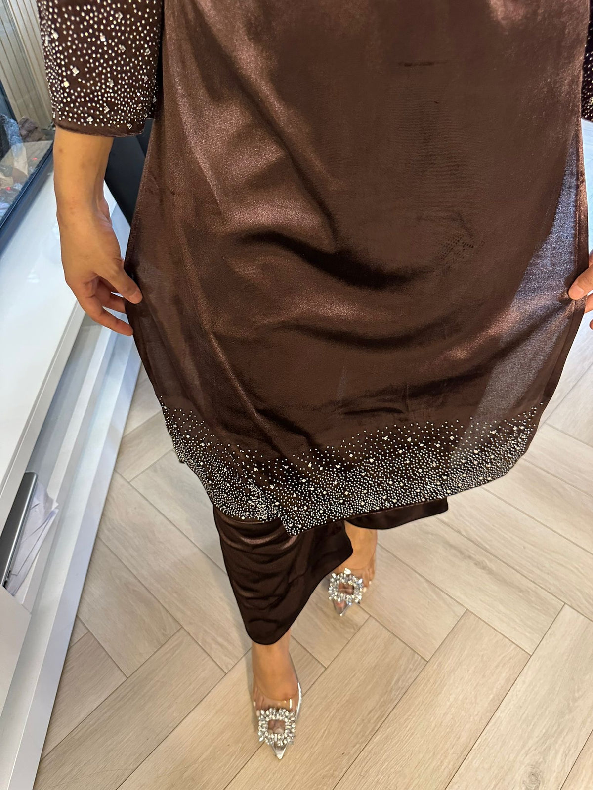 Diamond Velvet 2Pc - Brown