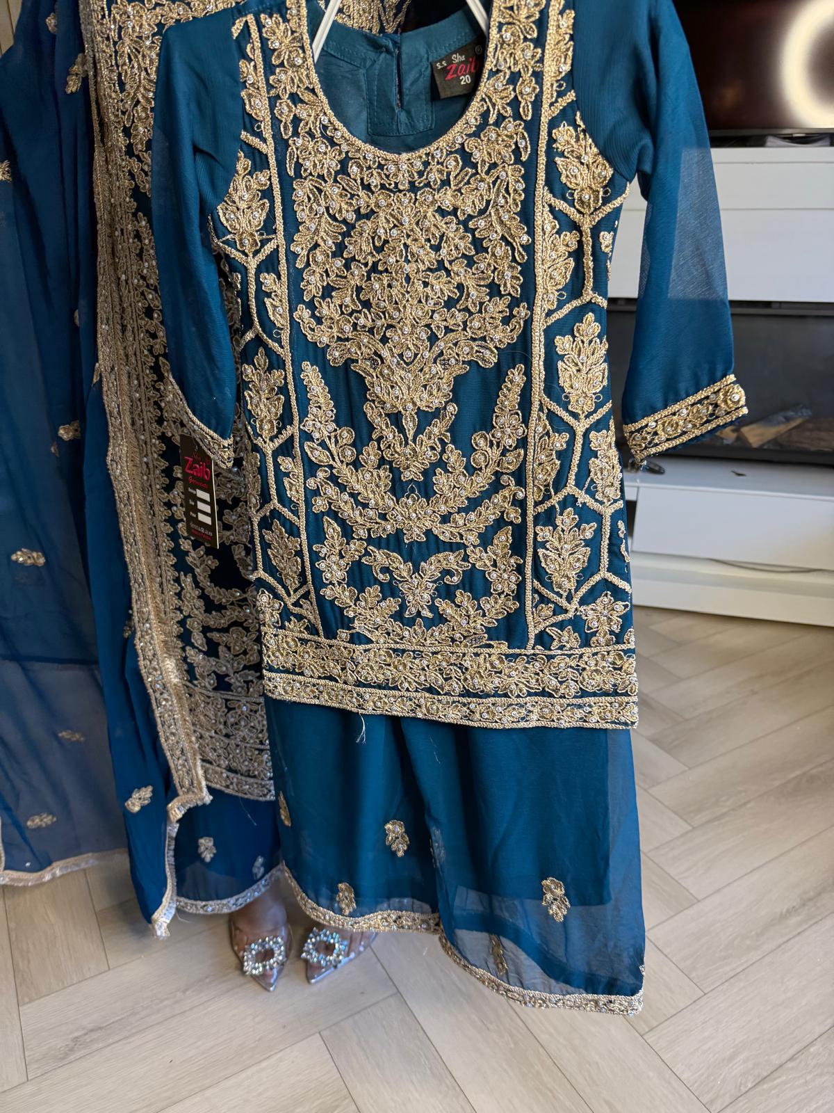 Manisba 3pc Mother & Daughter chiffon Suit With Plazzo