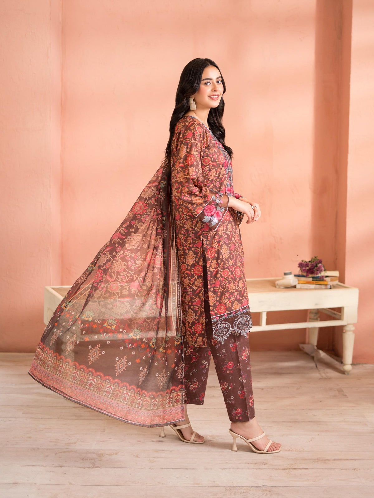 Siyaara By Raniya 3pc Lawn Suit
