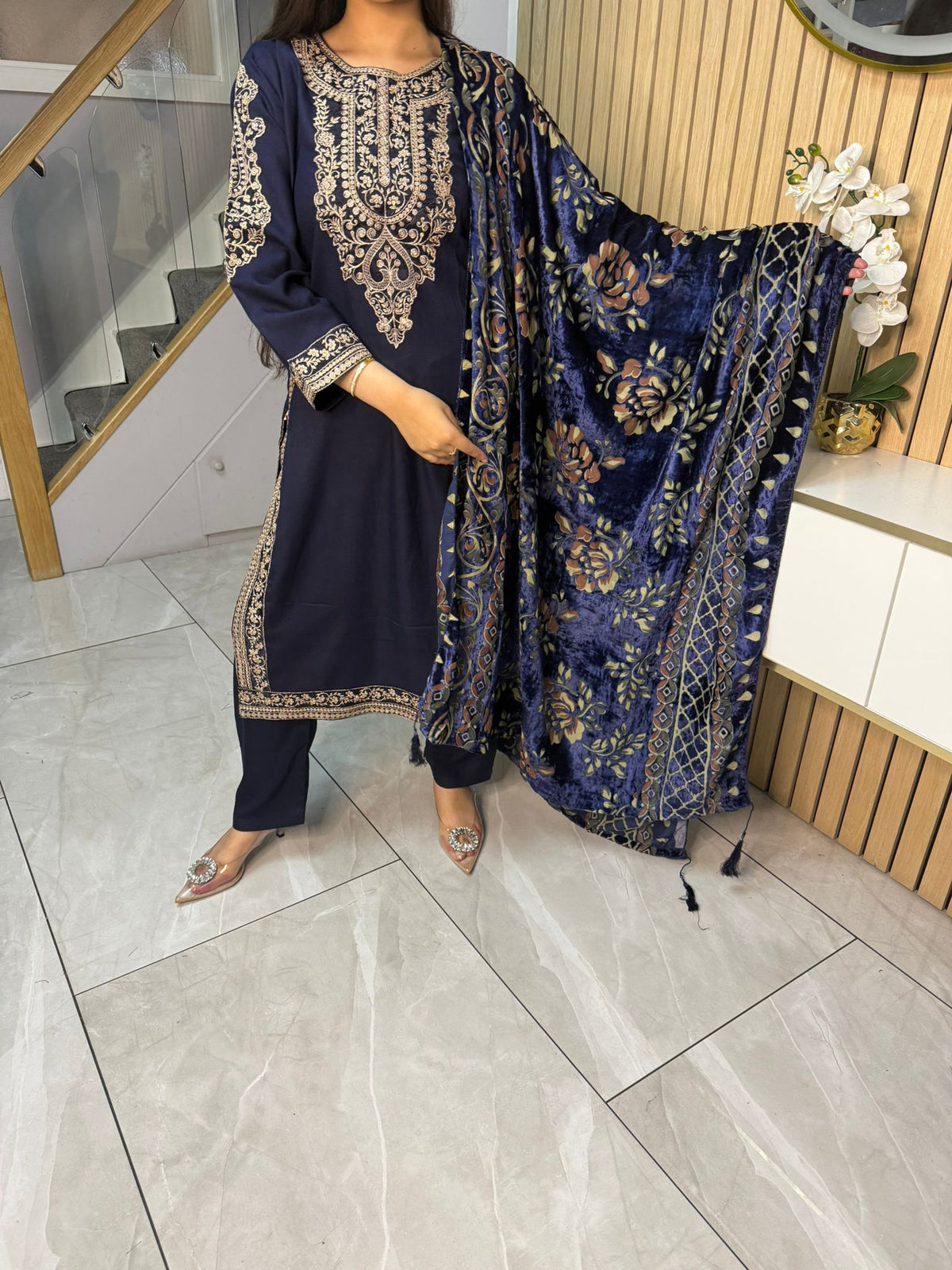 Asia 3pc Embroidered Dhanak Suit With Palachi Shawl