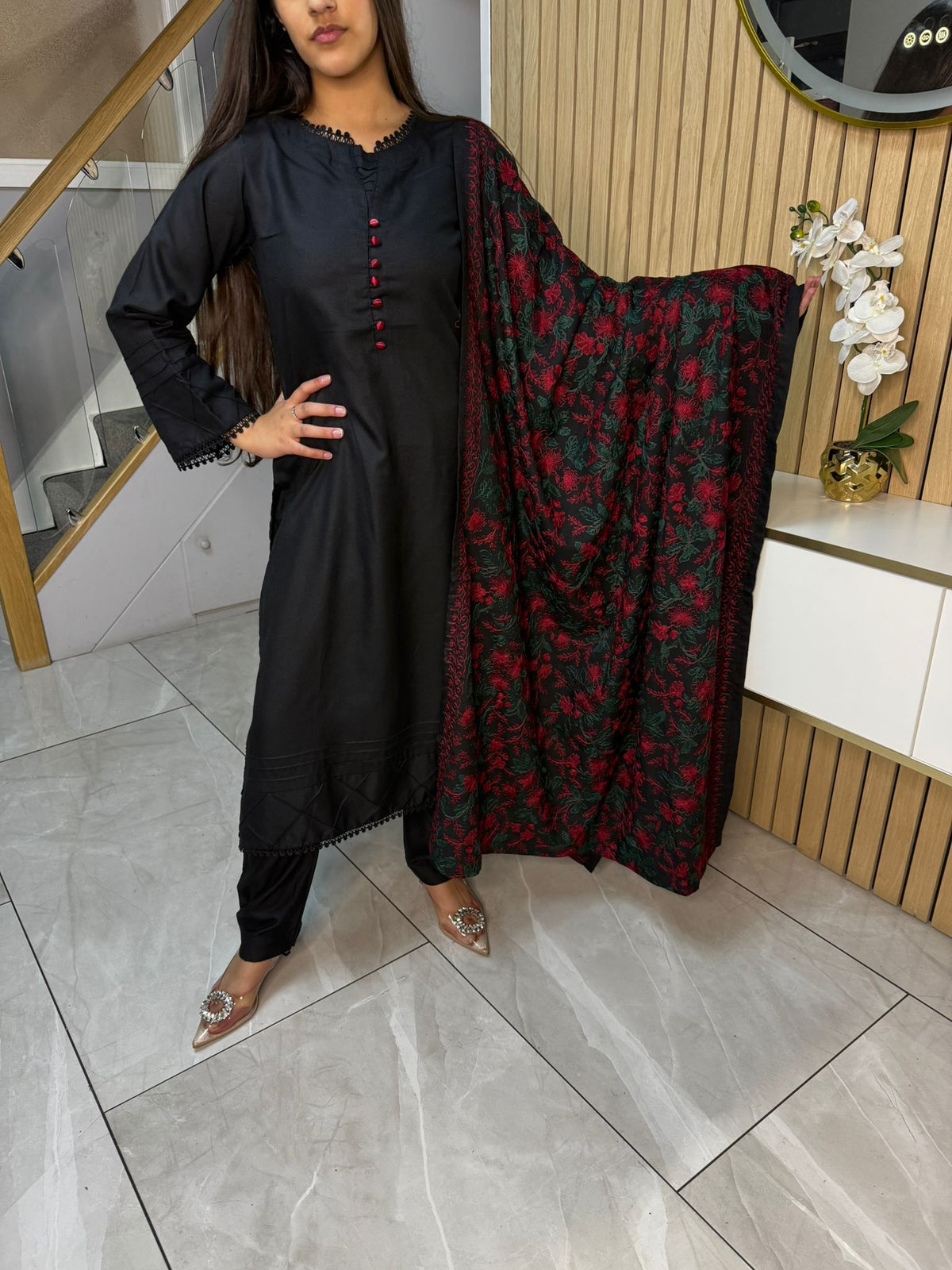 Noor Zahra 3pc Dhannak Suit With Embroidered Shawl