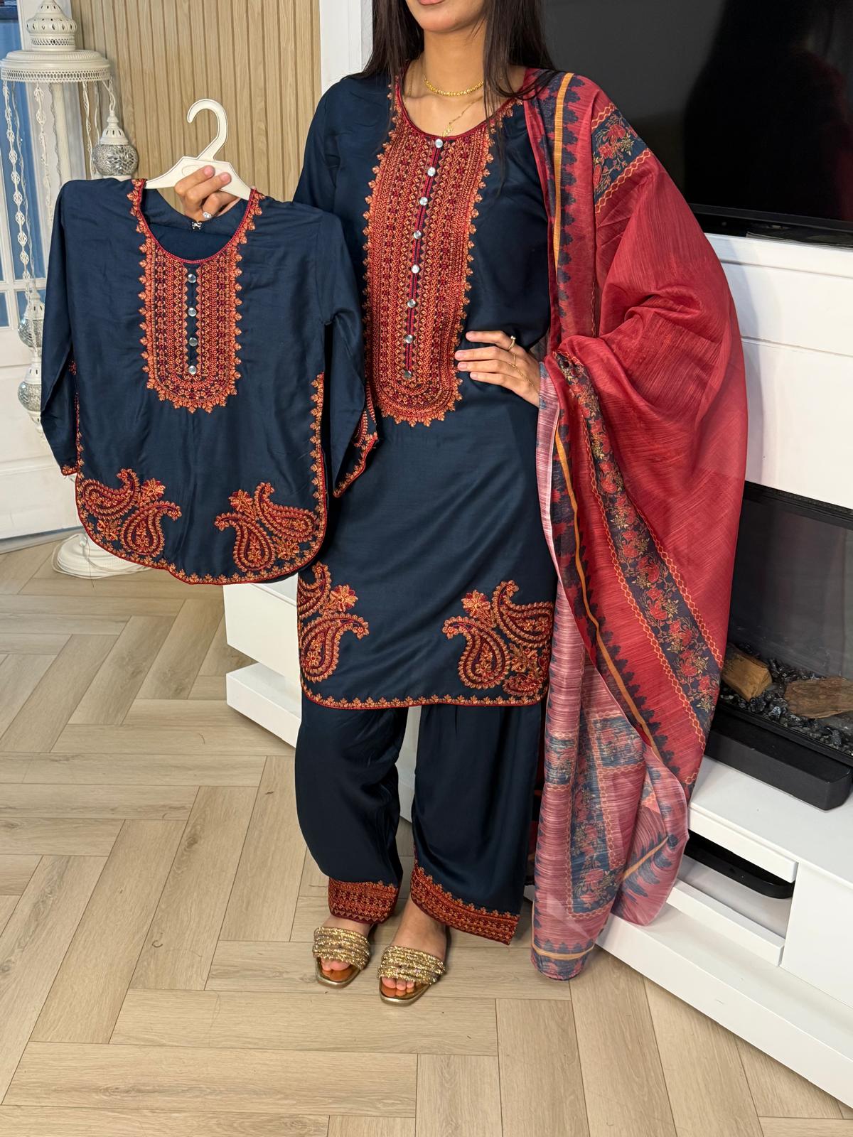 Aisha 3pc Mother & Daughter Farshi Shalwar