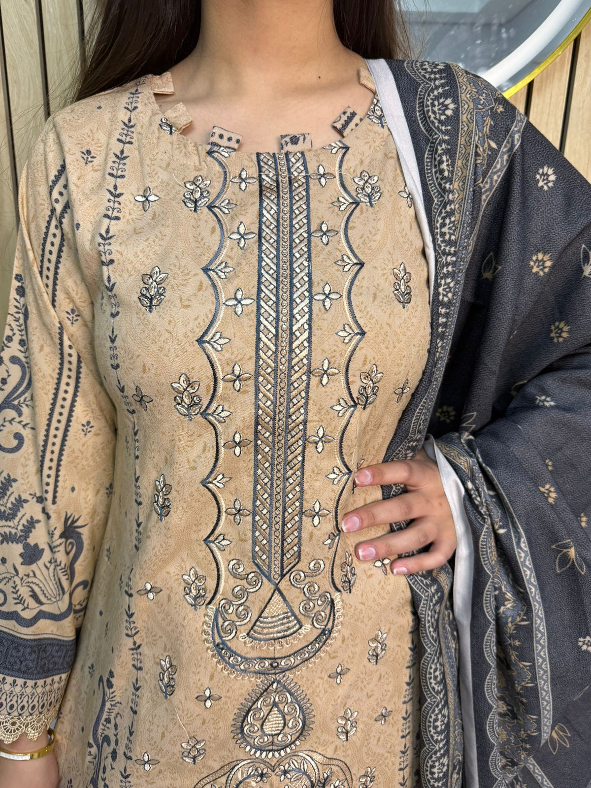 Arfa 3pc Dhannak suit with Shawl