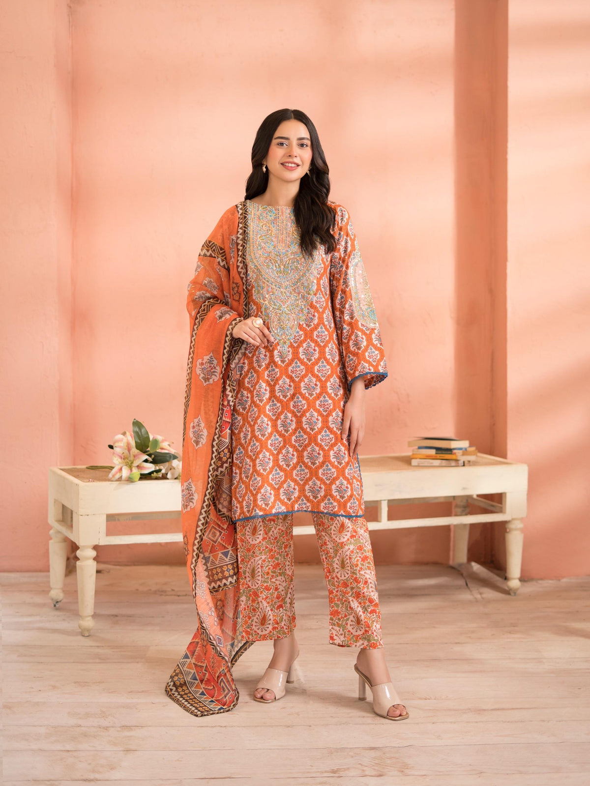 Siyaara By Raniya 3pc Lawn Suit