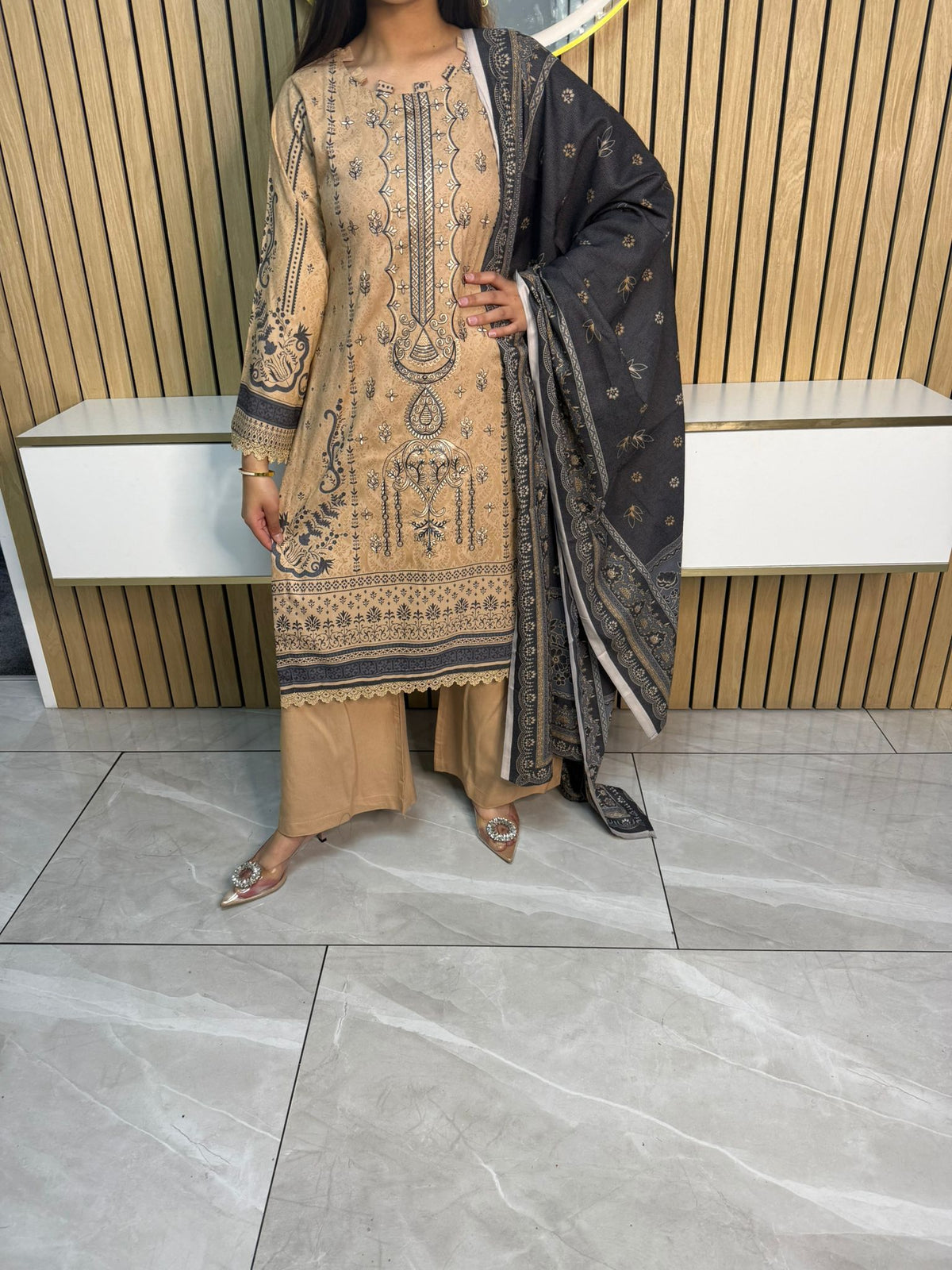 Arfa 3pc Dhannak suit with Shawl