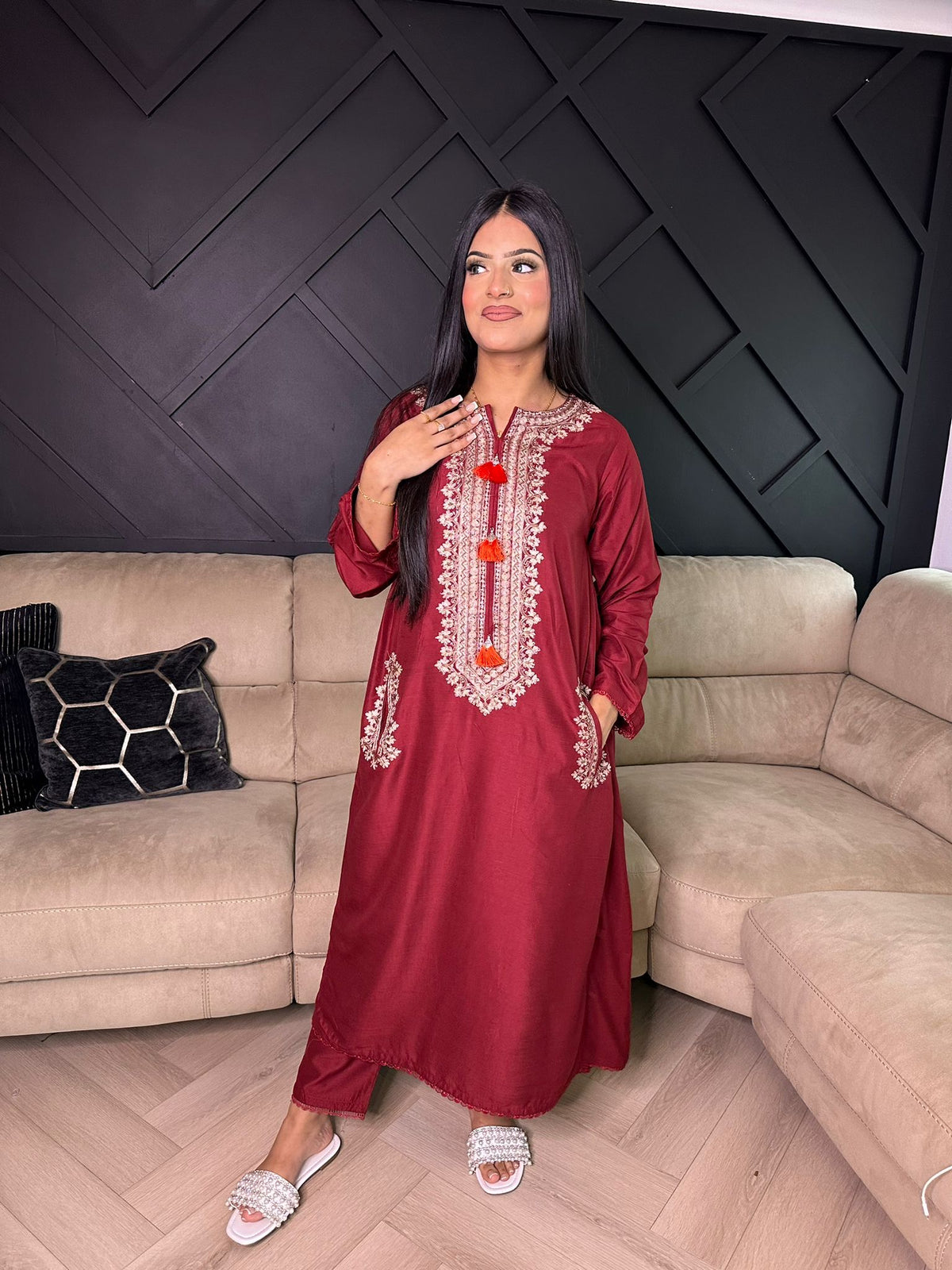 Amrina 2PC- Red D2-C3