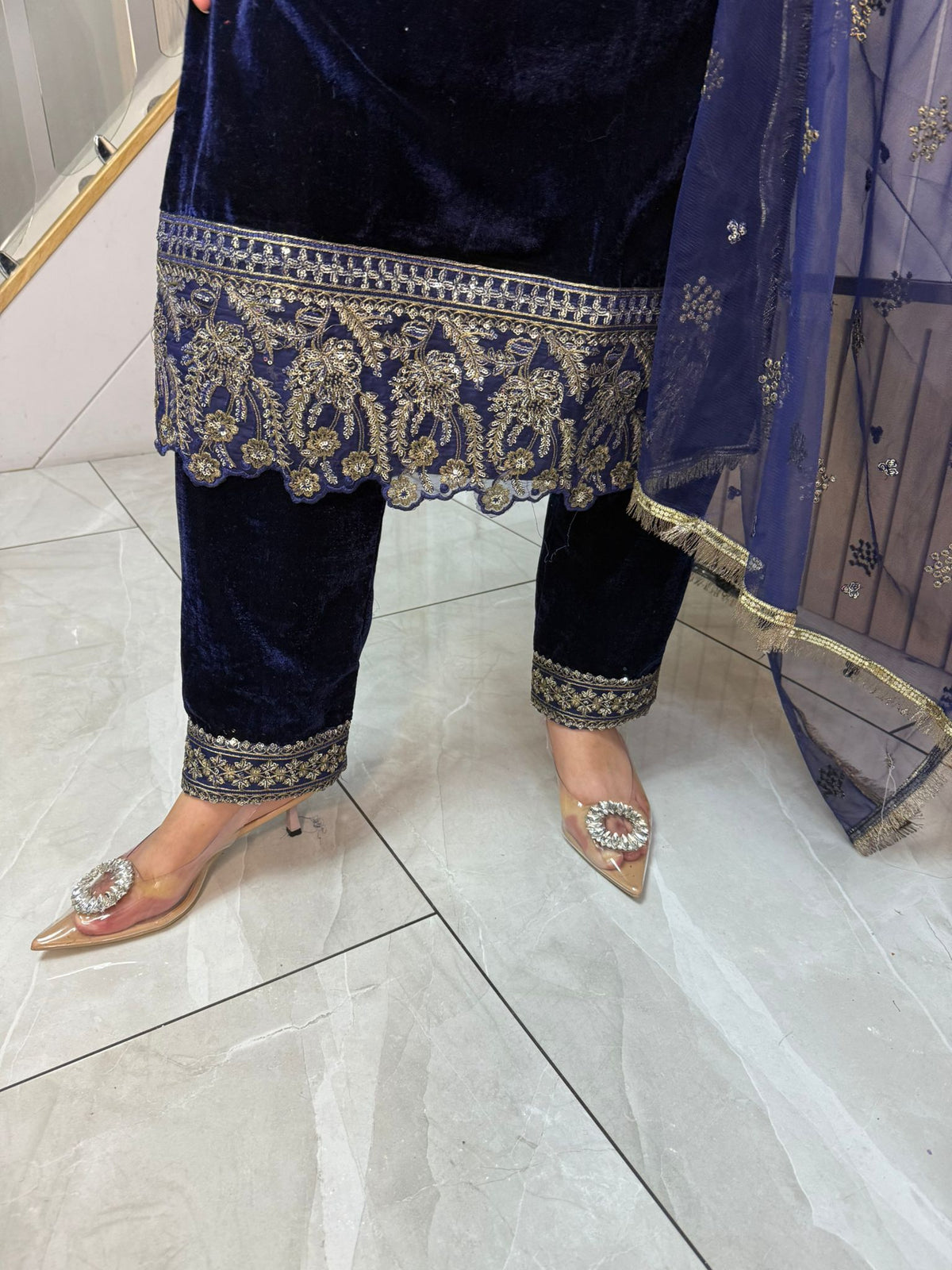 Lisha 3pc Button Velvet Suit With Net Dupatta U3-B1