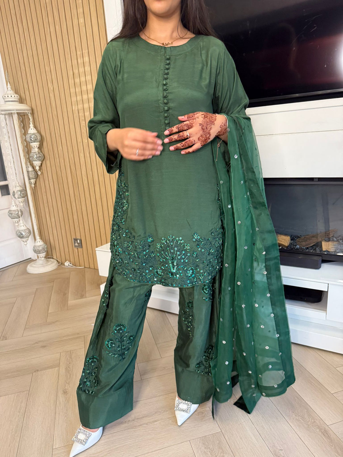 Zimal Farshi Silk Suits by Raniya.H