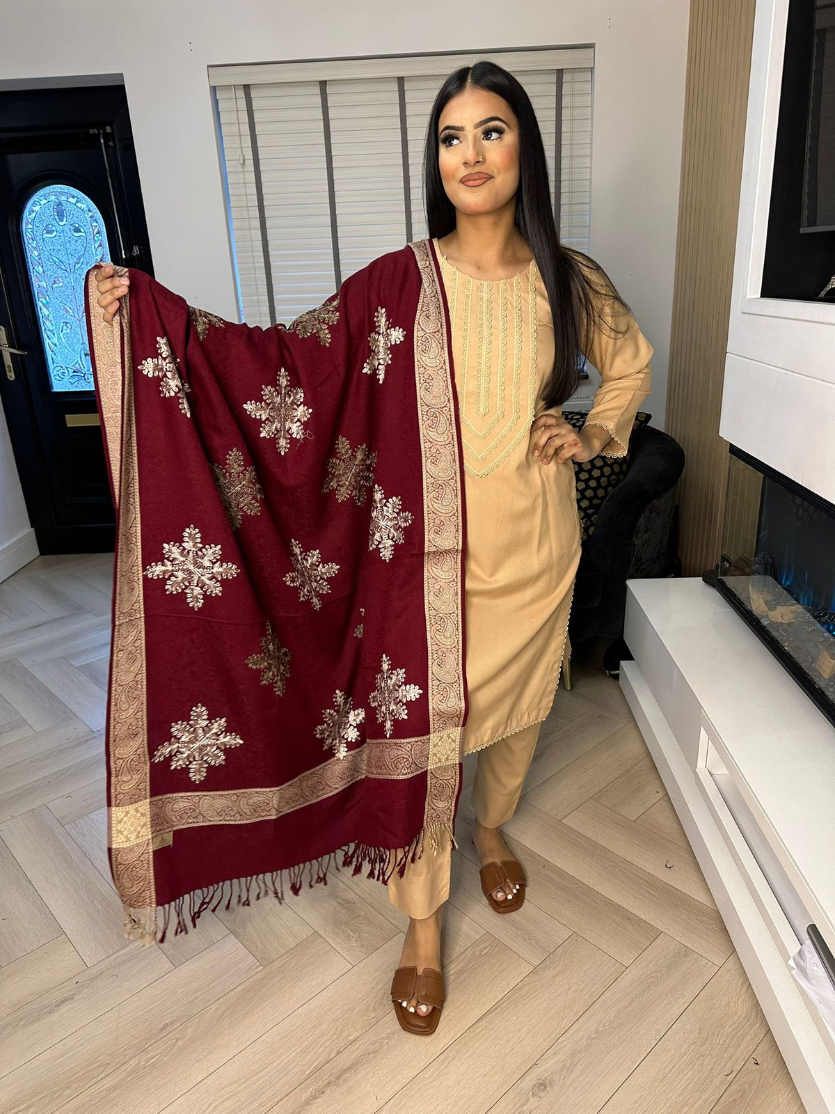 Surayya 3pc Dhannak Suit With Kashmiri Shawl