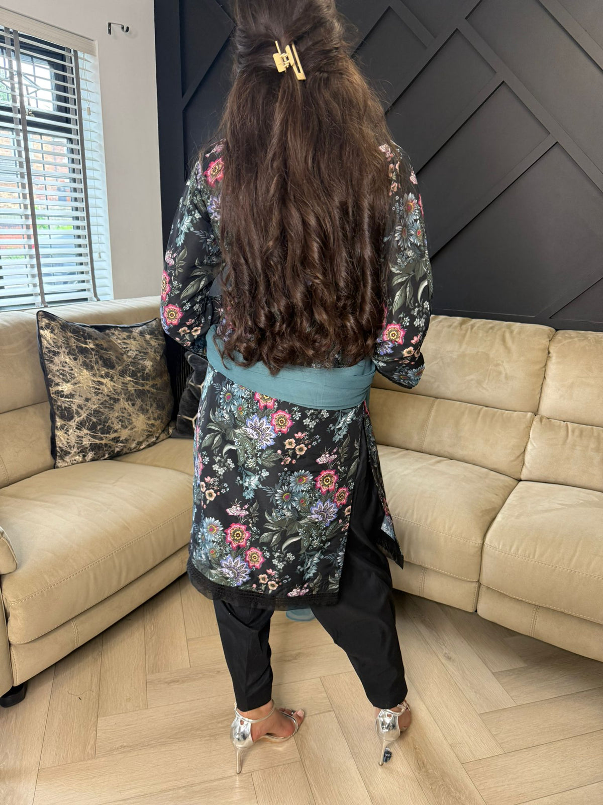 Kamra 3pc printed suit with Shalwar