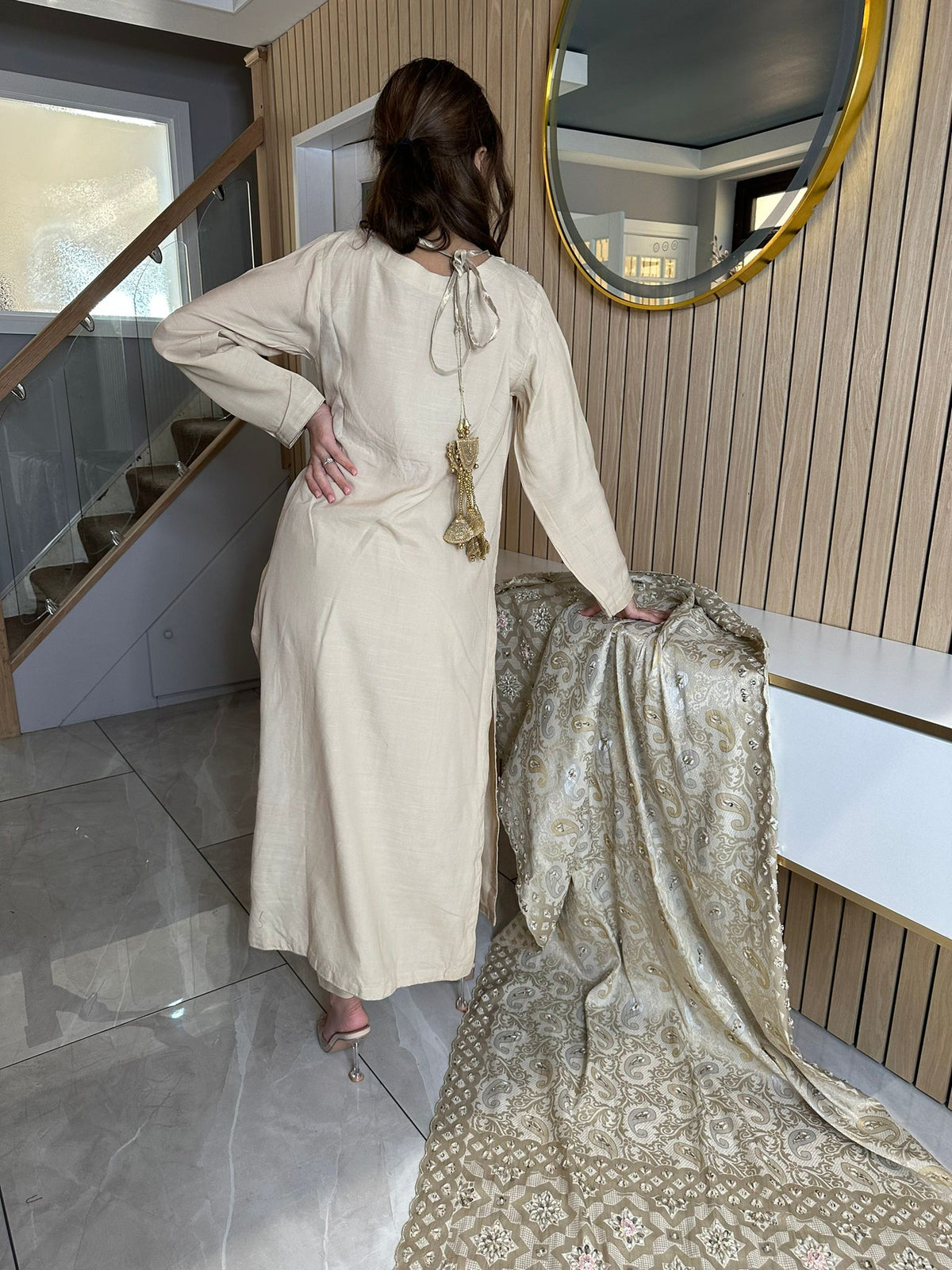 Leyla Luxury Banarsi Shawl - Cream/Gold