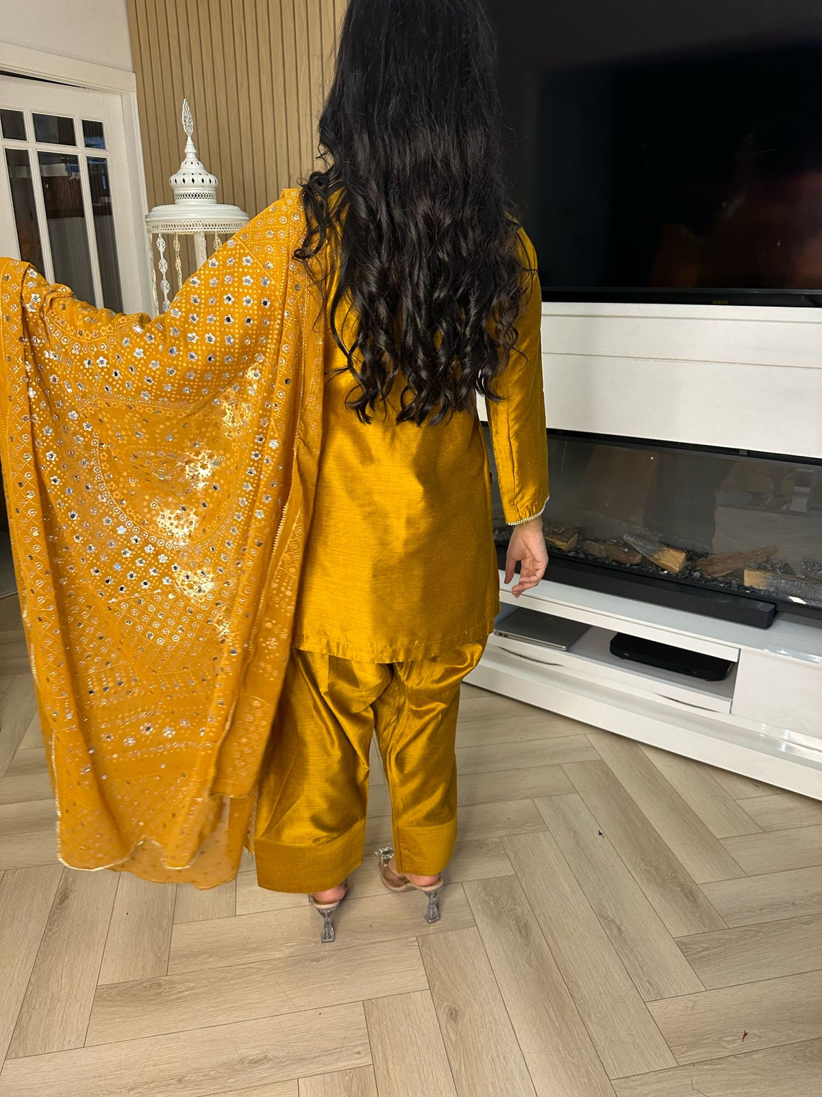 Bow 3pc Silk Farshi Shalwar Suit