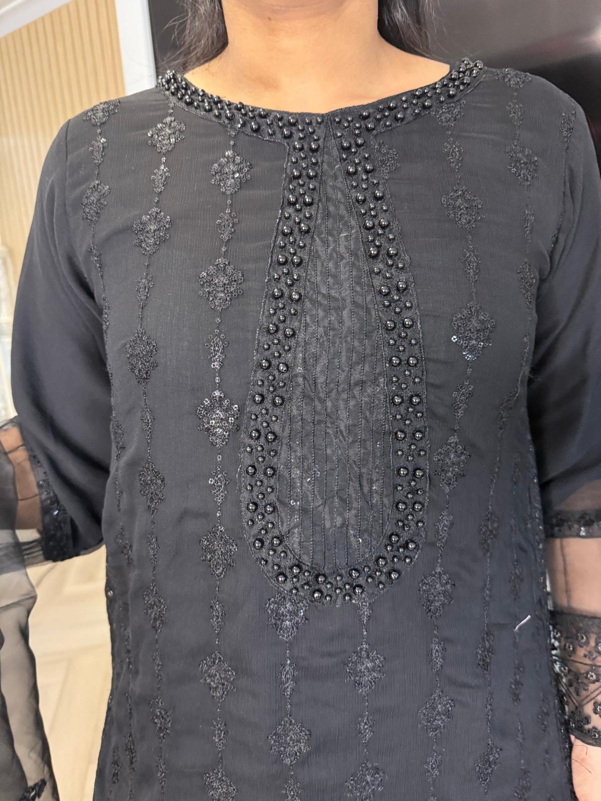 Nobia Chiffon 3PC Suit With Organza Duppata u2-A2
