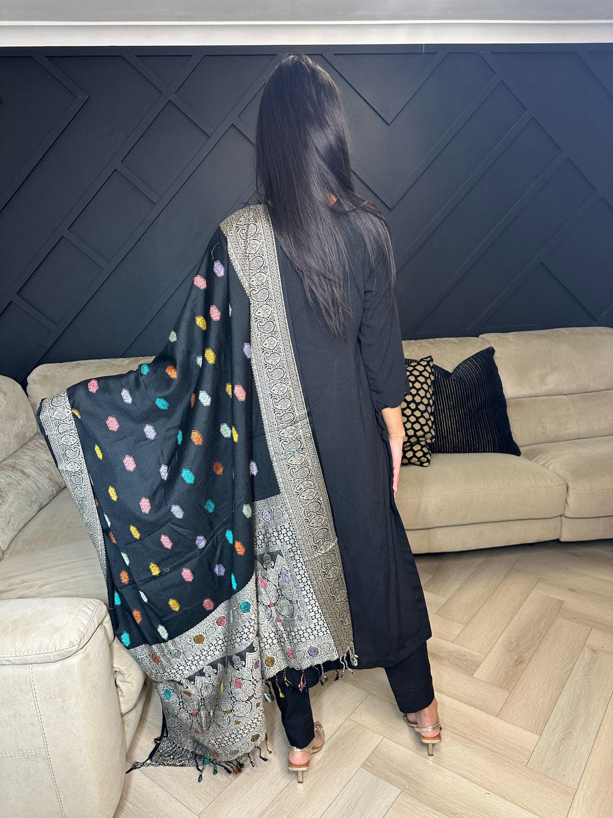 Rumaiza 3pc With Kashmiri Shawl