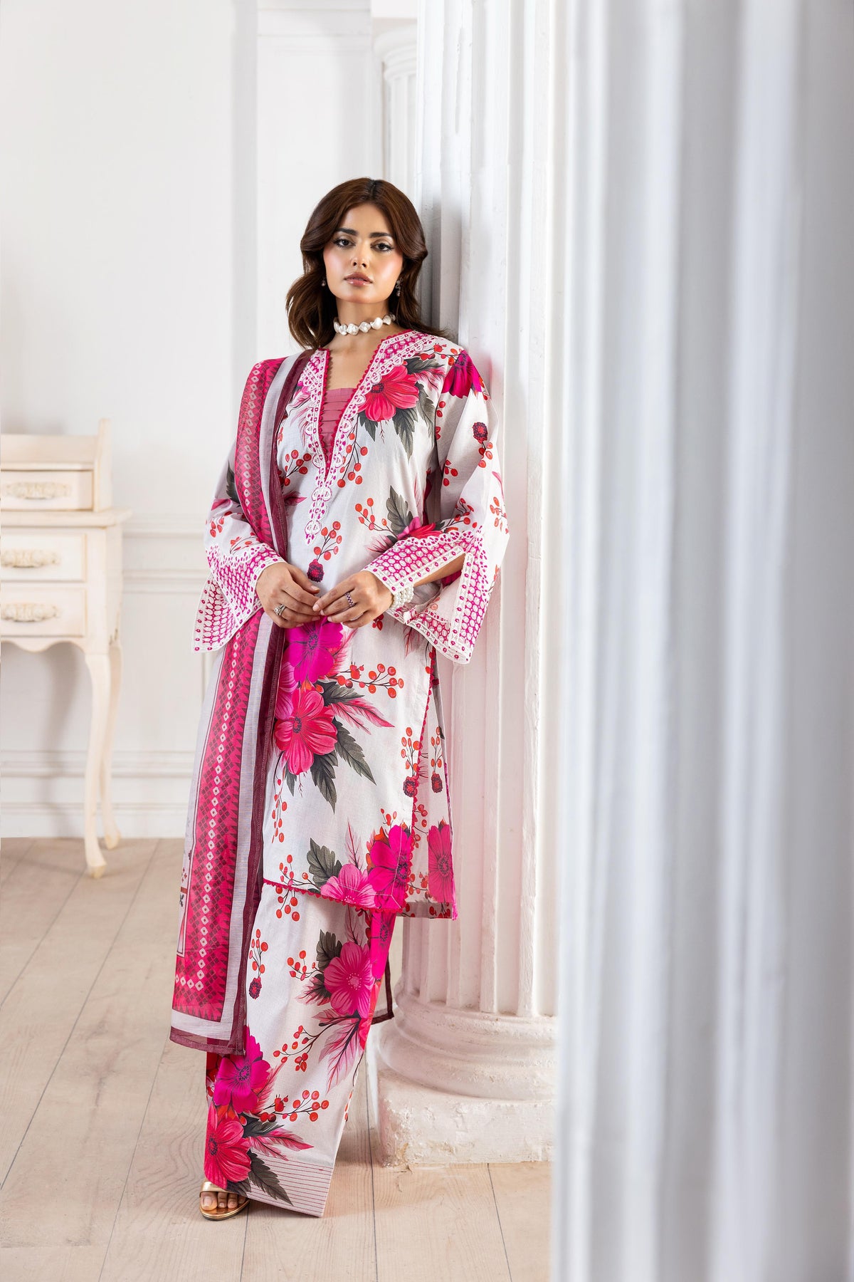 Khushbu E Bahaar By Raniya 3pc Lawn Shalwar Suit