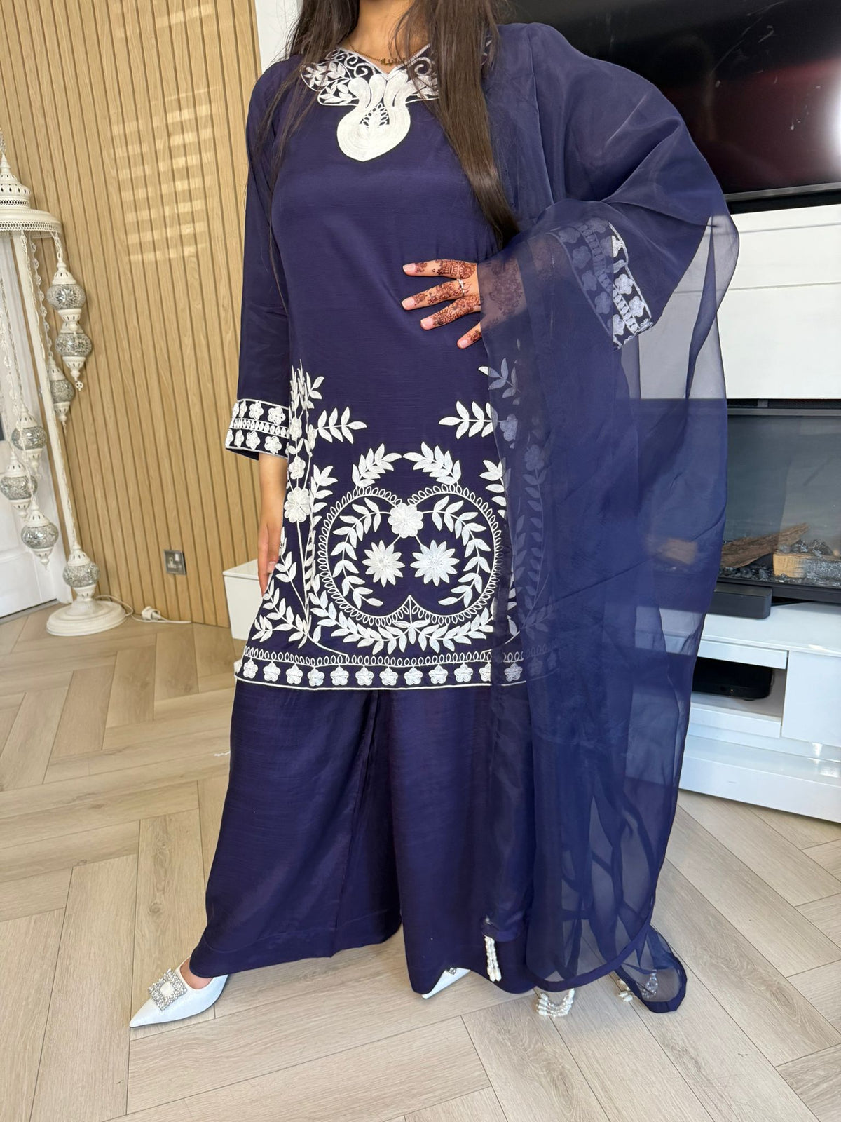 Zimal Farshi Silk Suits by Raniya.H