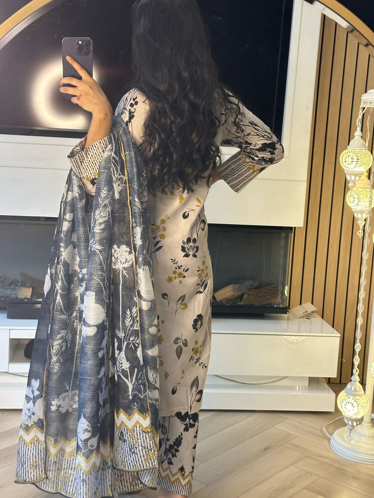 Saima 3pc Cotton Printed Suit With Organza Dupatta