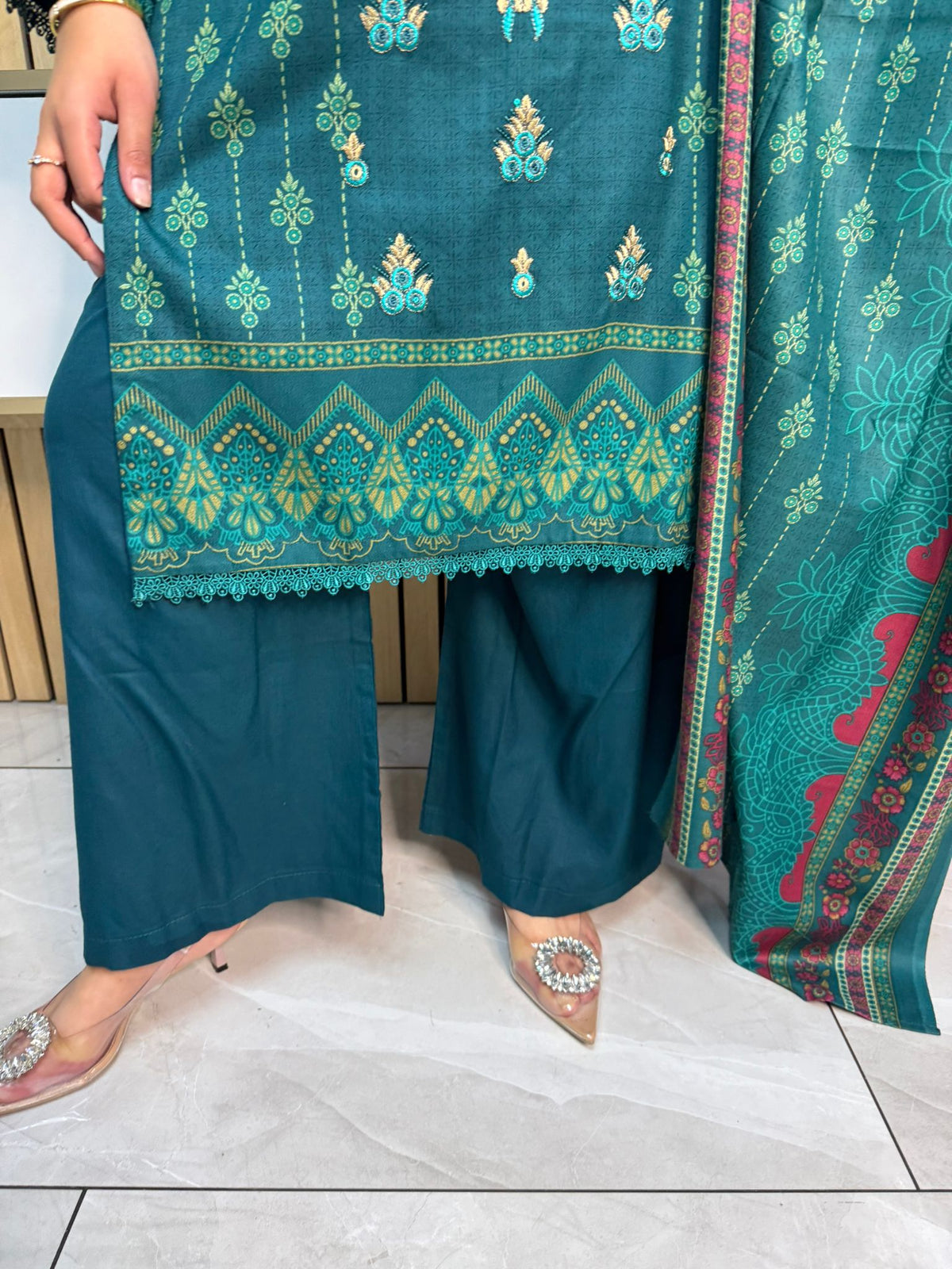 Arfa 3pc Dhannak suit with Shawl