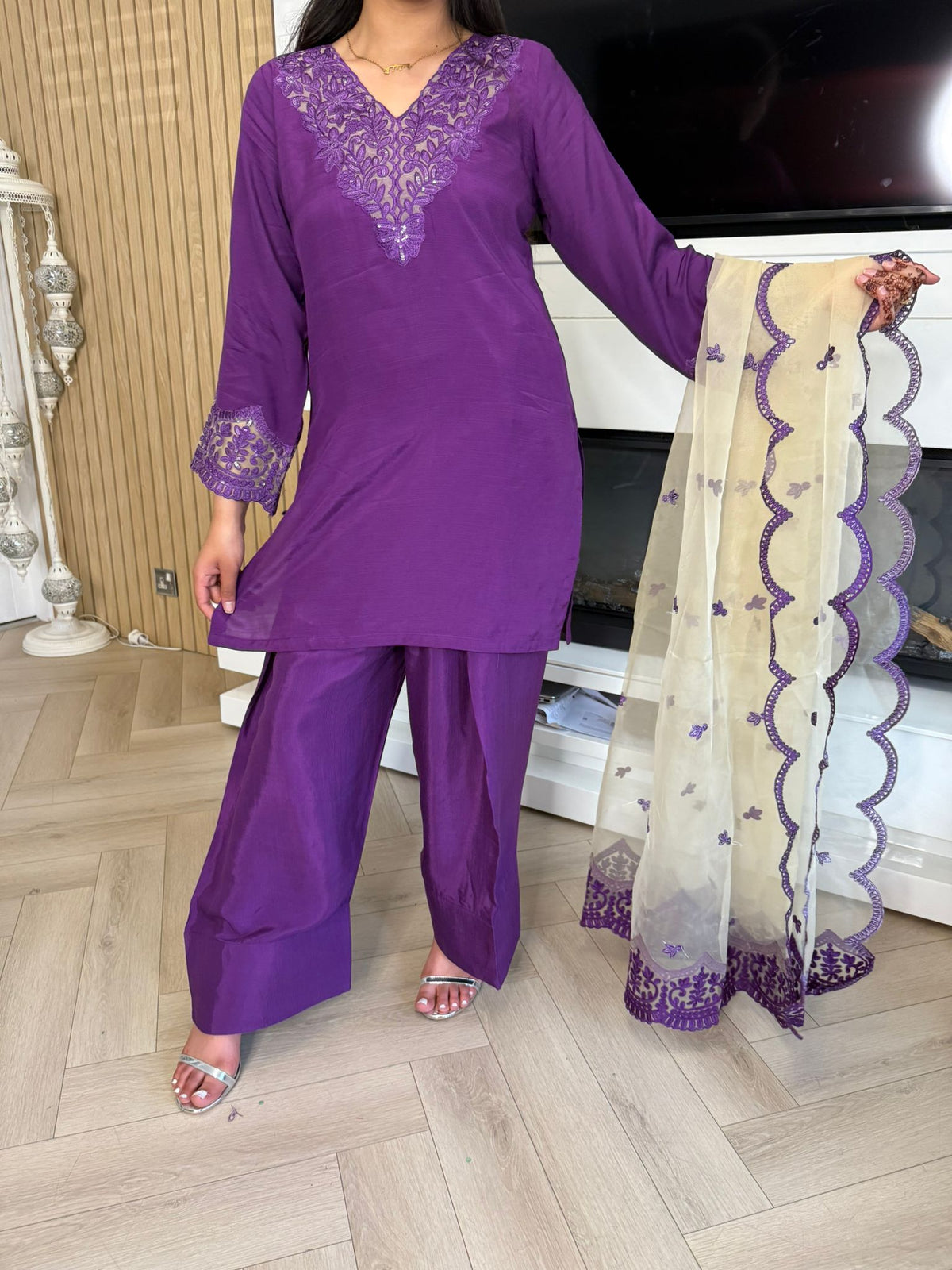 Zimal Farshi Silk Suits by Raniya.H