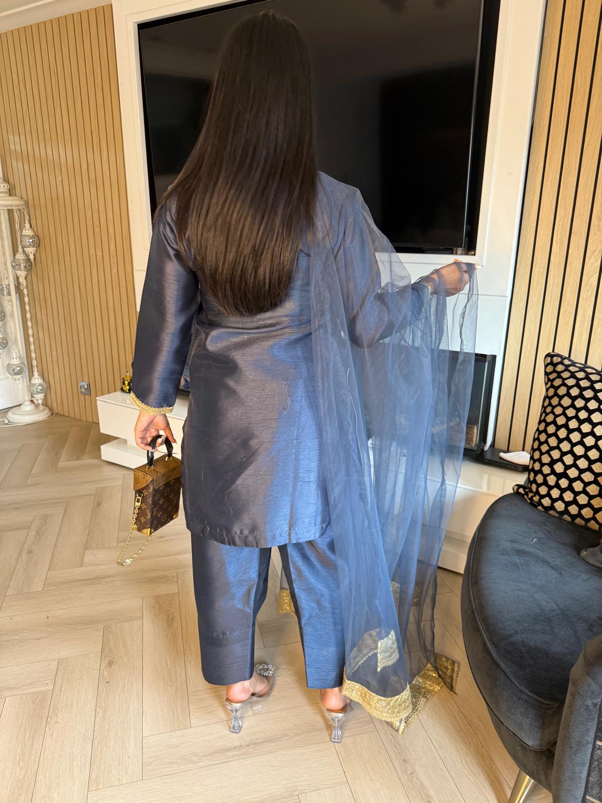 Hola 3pc Farshi Shalwar Suit With Gold Lace