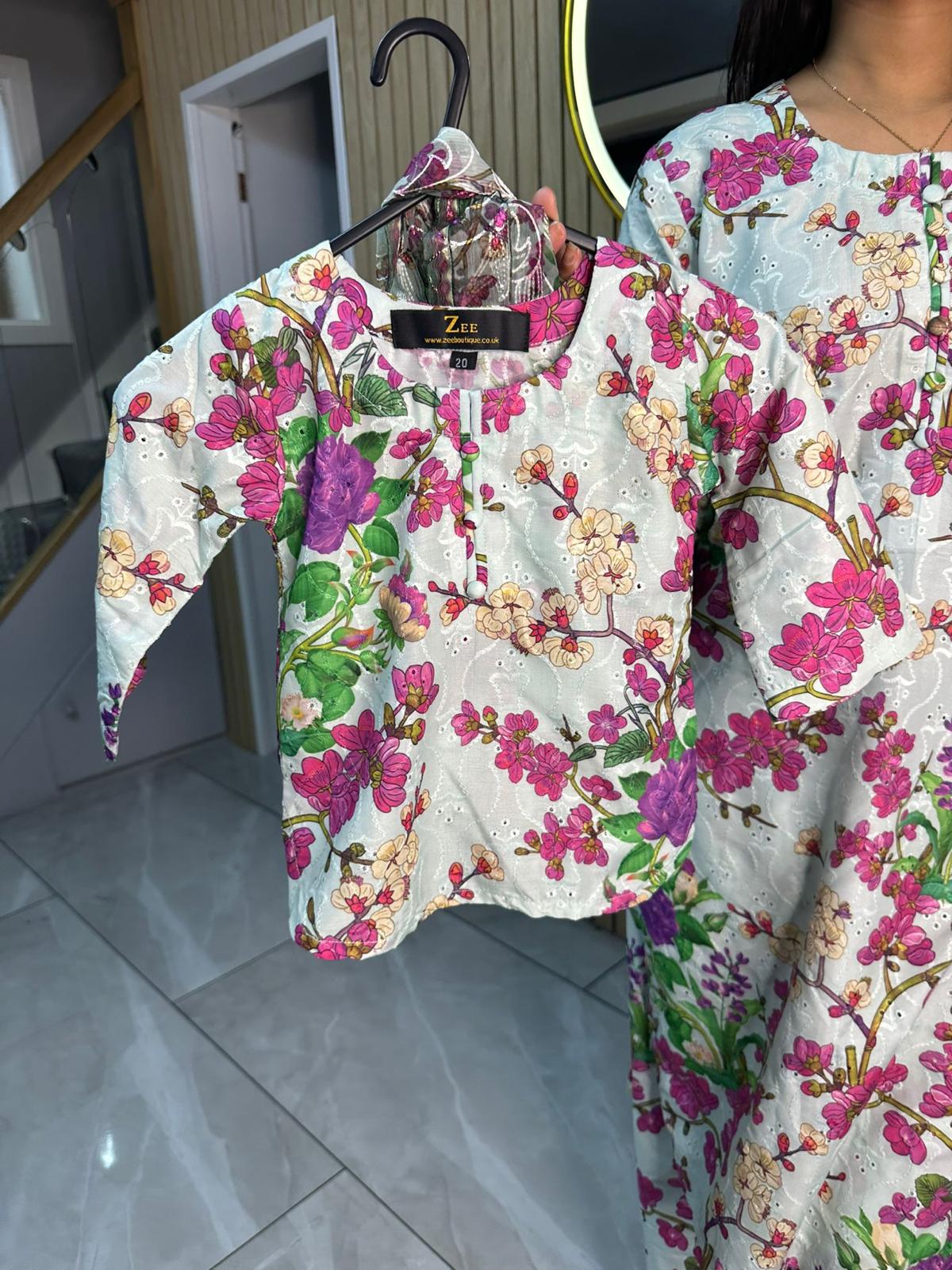 Falak 3pc Mother and Daughter Chikankari Suit U3 E6