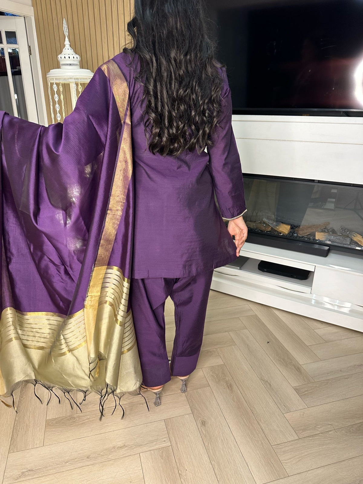 Bow 3pc Silk Farshi Shalwar Suit