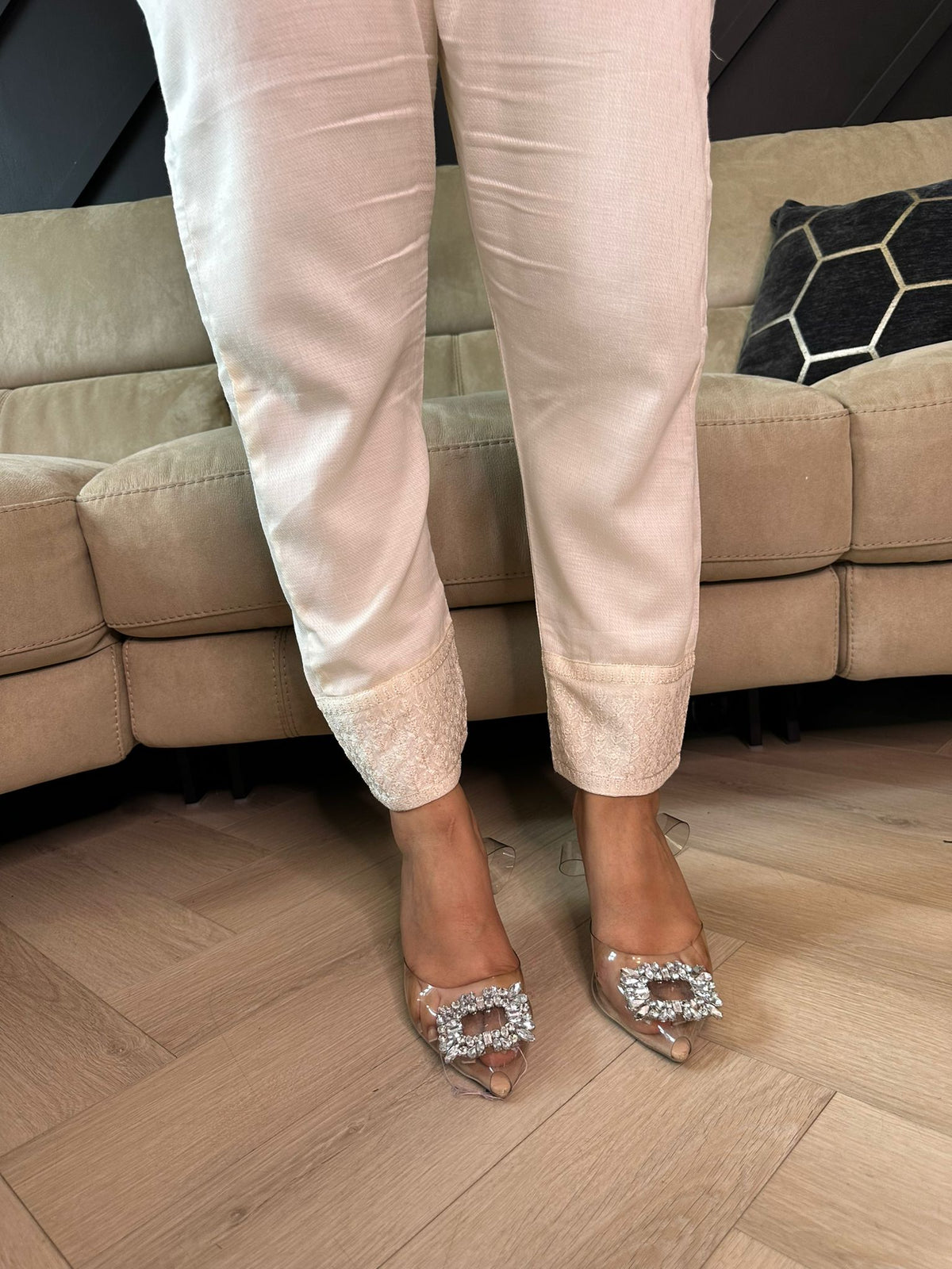 Asim Jofa Trousers - Cream