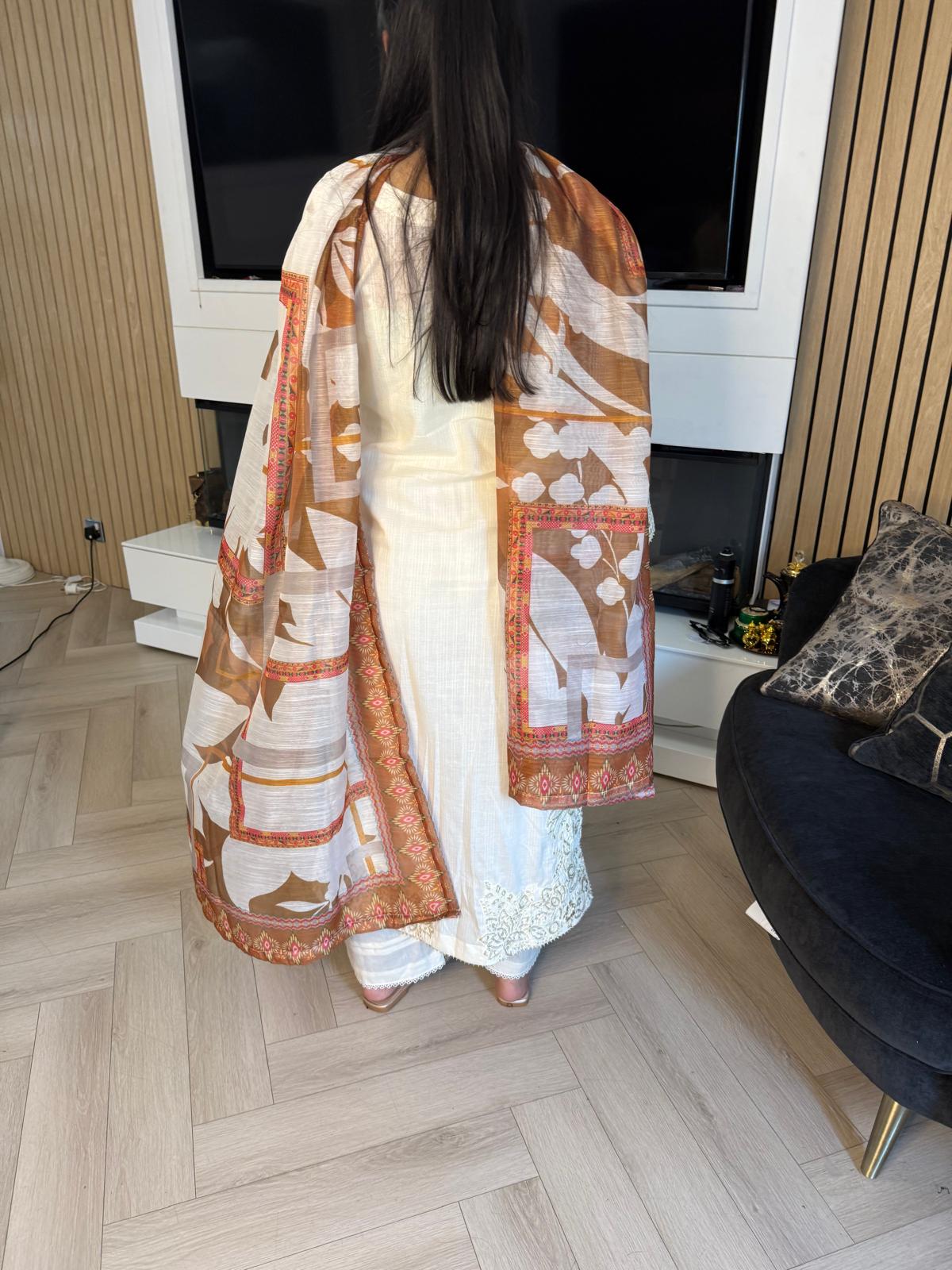 Arishma Doria Cotton 3pc Suit With Khadi Net dupatta U2-A2