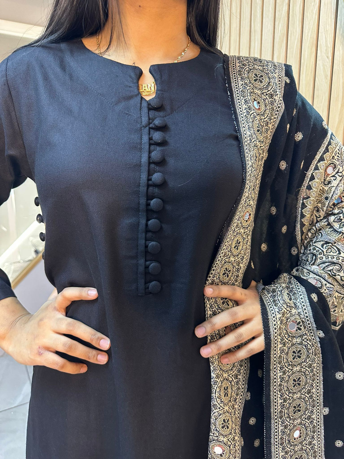 Aaliyah 3pc Kashmiri Shawls With Buttons