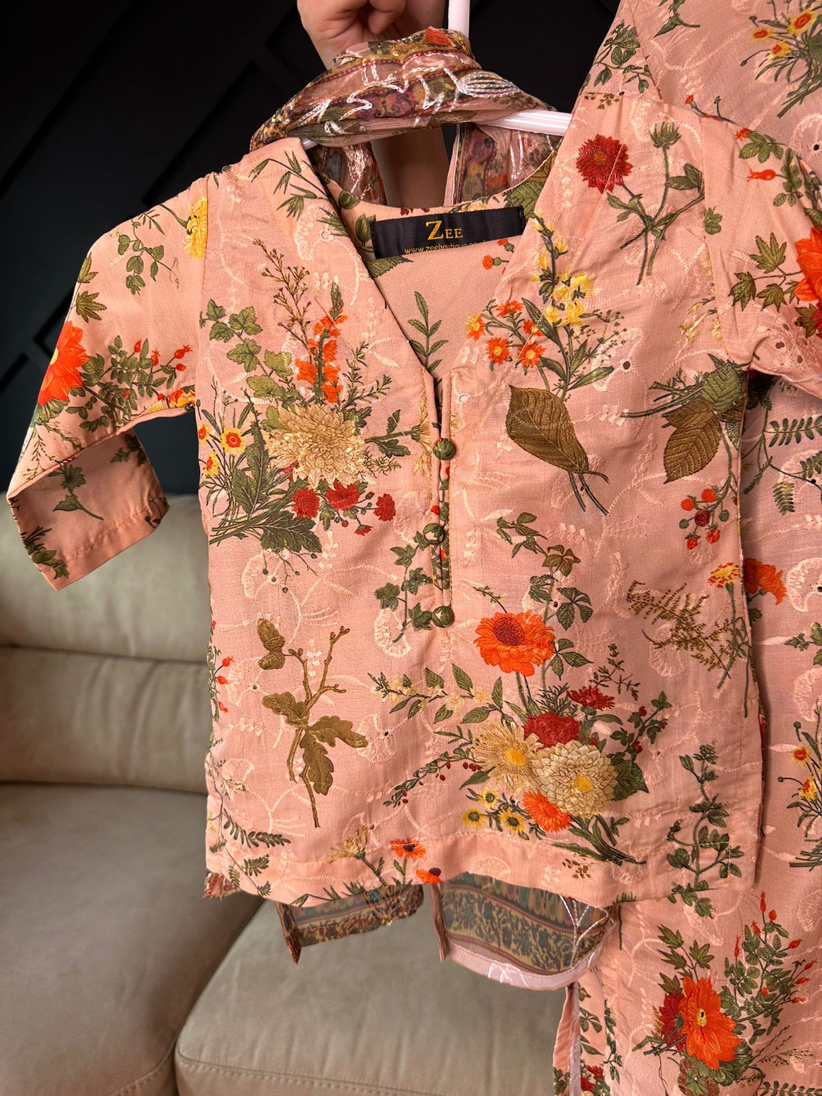 Reema M&D - Peach Floral