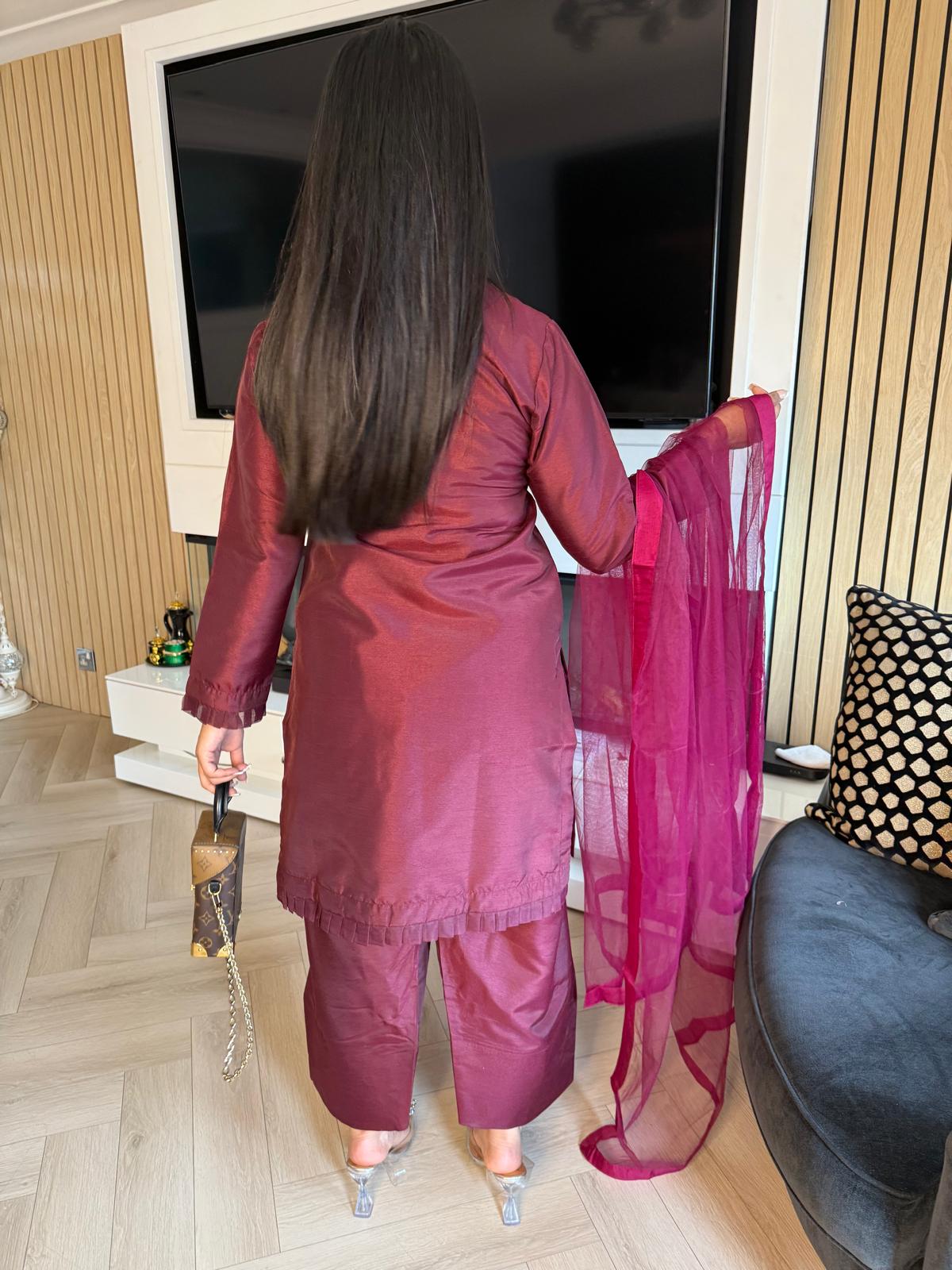 Hadia 3pc Farshi Shalwar With Net Dupatta