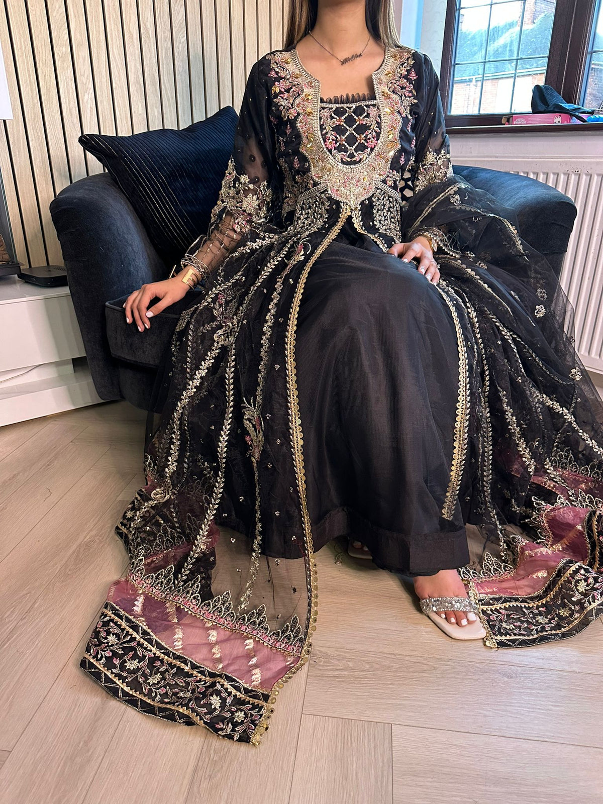 Zahra Rubab - Black