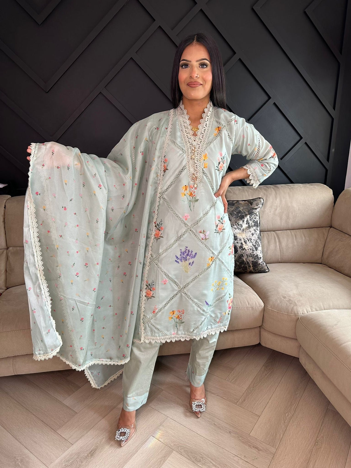 Aaeedah 3pc Cotton Suit with Floral Printed Kameez U3-E3