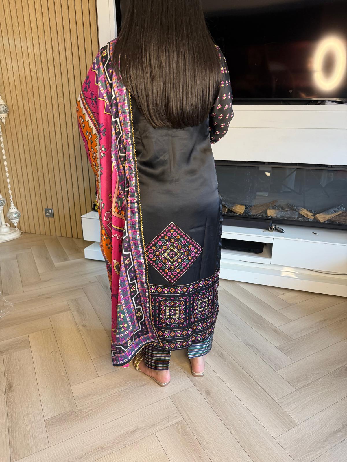 Gulnaz 3pc Silk Mother and Daughter Suit