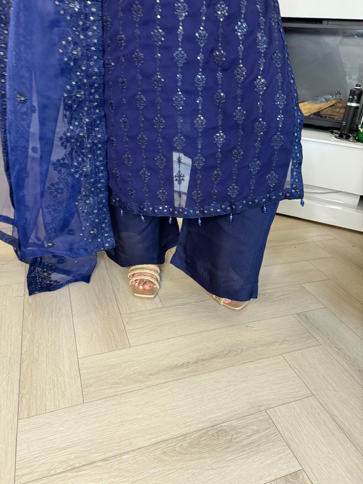 Nobia Chiffon 3PC Suit With Organza Duppata u2-A2