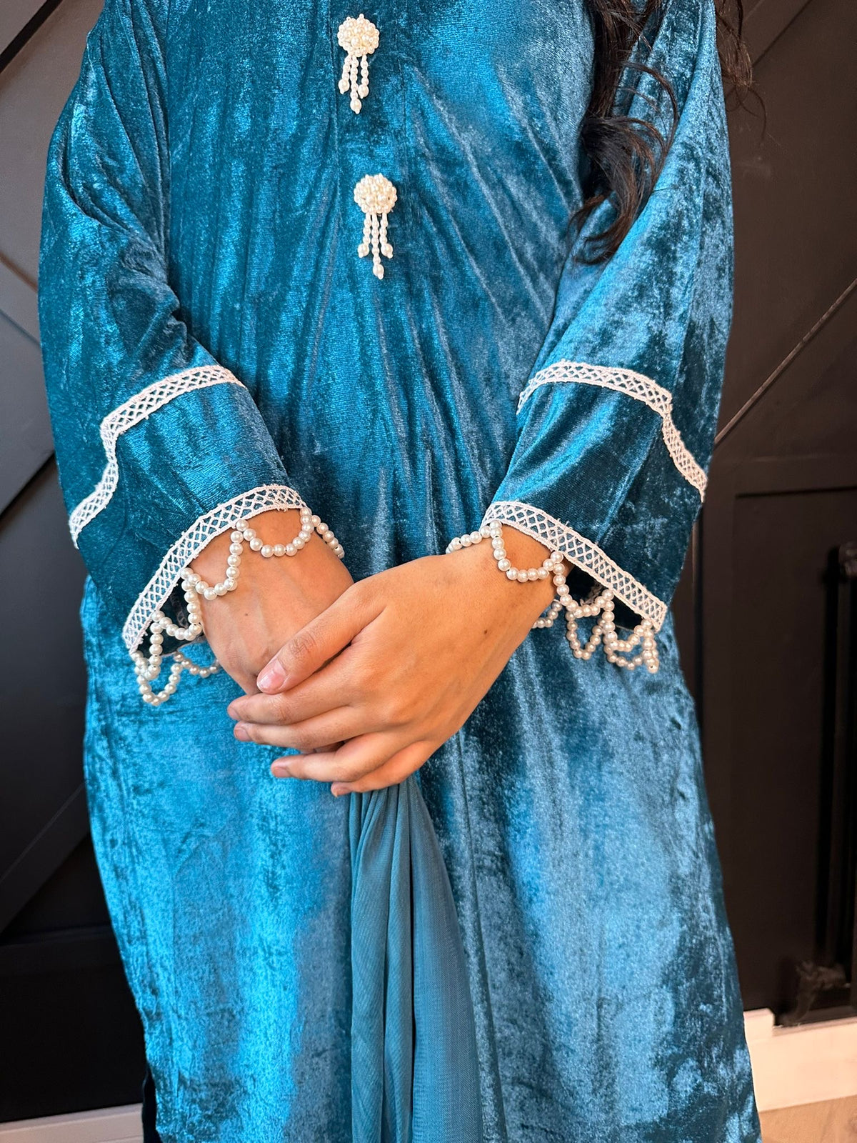 Lamisah Pearl Velvet- Turquoise