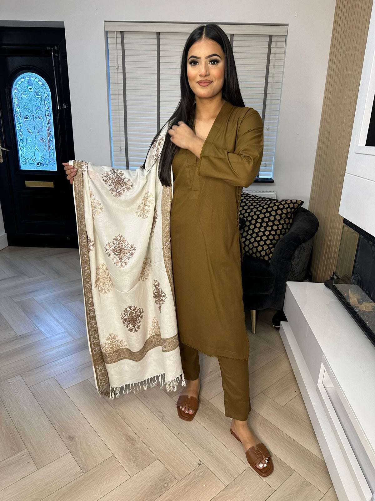 Mariya 3pc Dhannak Suit With Kashmiri Shawl