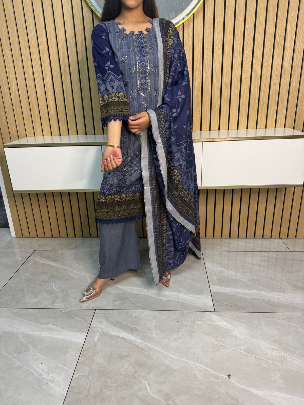 Arfa 3pc Dhannak suit with Shawl